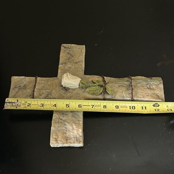 Rose Cross with White Rose.NWT - Picture 4 of 7